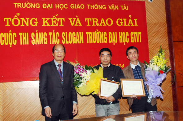 Tổng kết và trao giải cuộc thi sáng tác khẩu hiệu (slogan) cho Trường Đại học GTVT